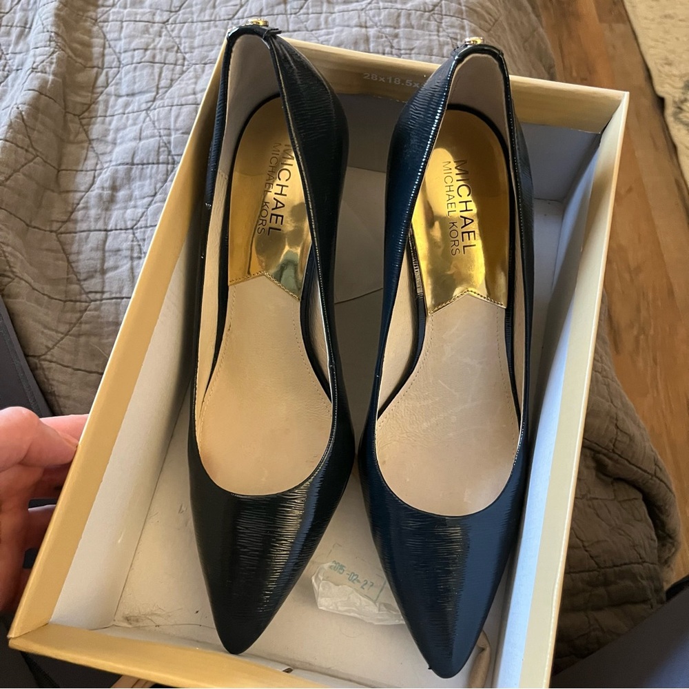 Michael Kors - Flex mid pump